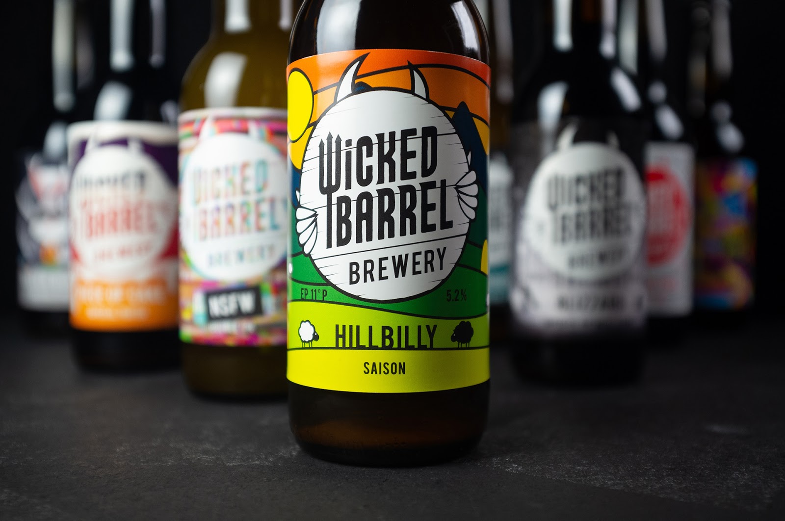 青島果酒包裝設(shè)計(圖9) 青島果酒包裝設(shè)計(圖9)