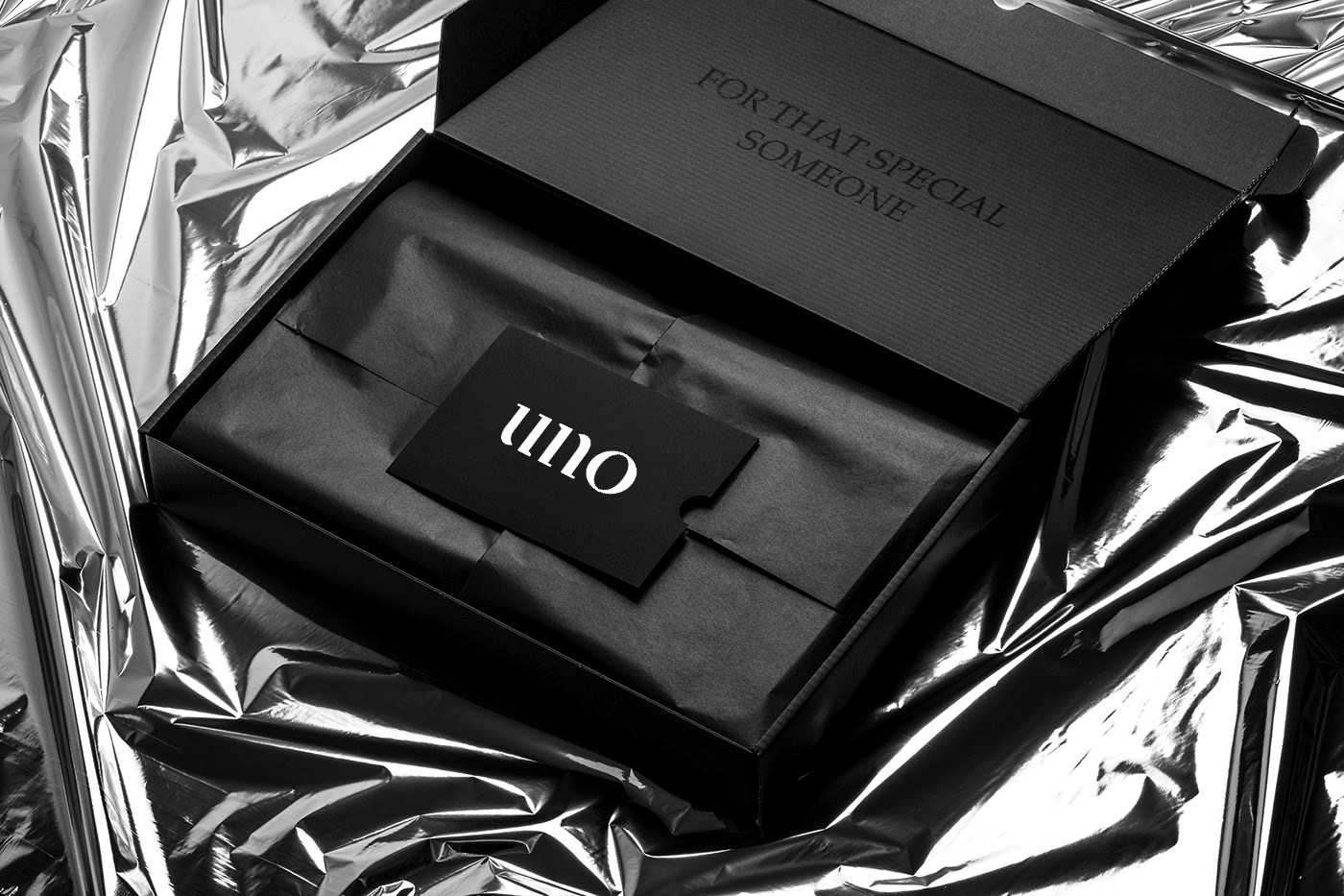 服裝品牌設(shè)計重點在品牌的logo設(shè)計(圖3)