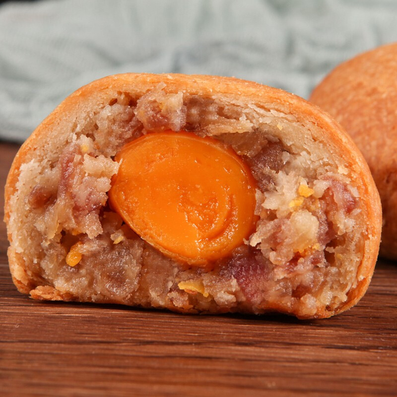 吉慶祥 云腿蛋黃滇式月餅包裝禮盒產(chǎn)品包裝創(chuàng)意設(shè)計(jì)欣賞(圖2)